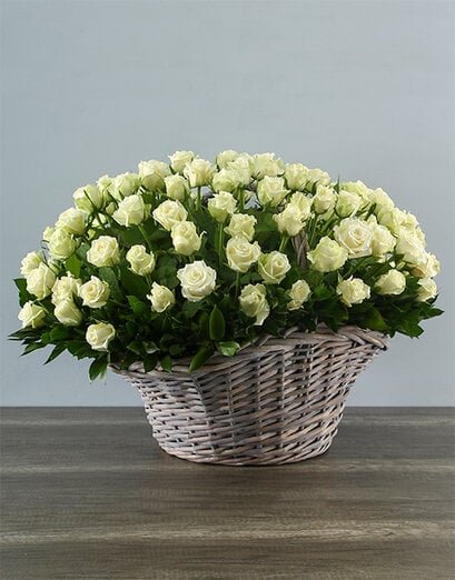100 White Roses in a Basket - Product image