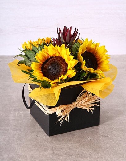 Elegant And Stunning Sunflower Box - Product image