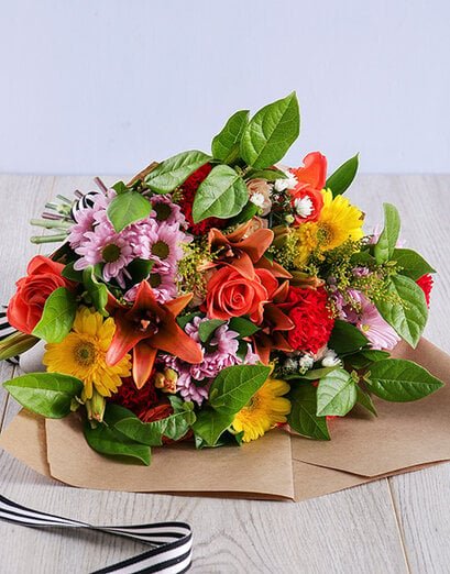 Eccentric Mixed Bloom Bouquet - Product image