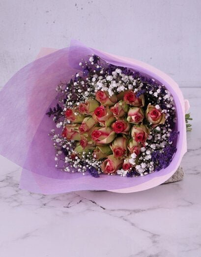 Classy Bunch Of Variegated Roses