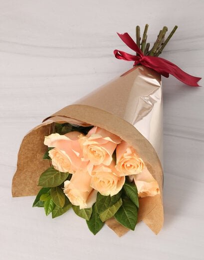 Pristine Peachy Rose Bouquet - Product image