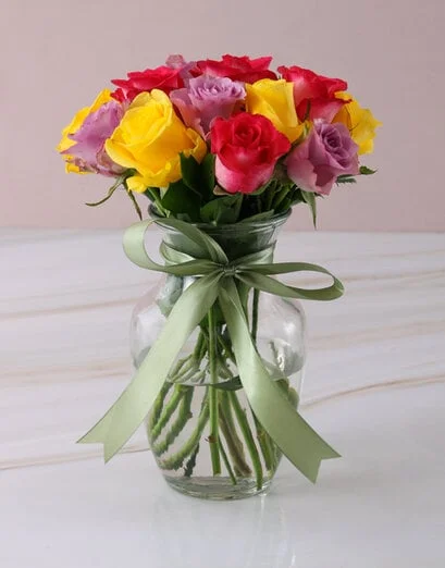 Blooming Surprises In A Vase - Product image