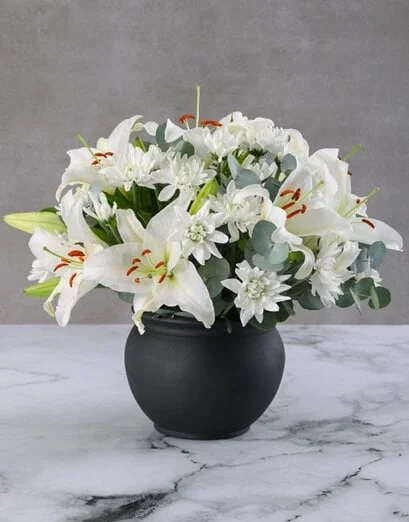 Blossoming Symphony In Black Pottery - Product image