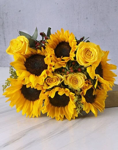 Bright And Beautiful Sunflower Bouquet - Product image