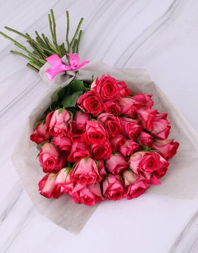 Cerise Rose Abundance In Pretty Bouquet - Product image