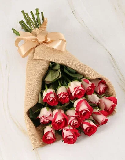 Classy Roses in Hessian Wrapping - Product image
