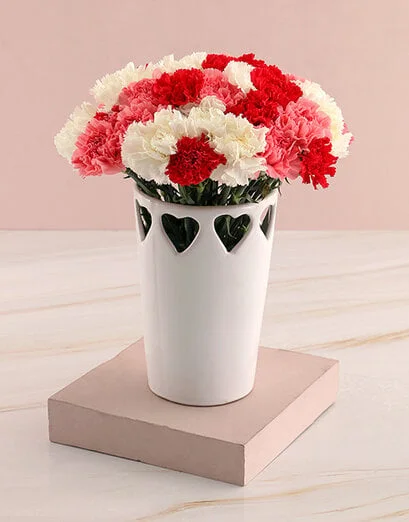 Cone Heart Carnation Vase - Product image