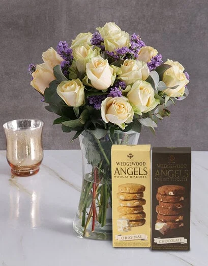 Cream Roses In Clear Vase - Product image
