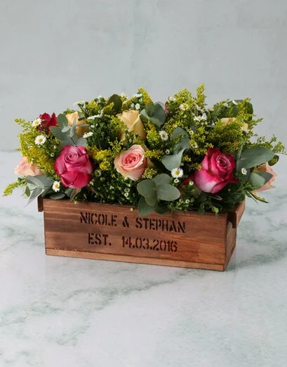 Gorgeous Roses In Wooden Box - Product image