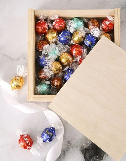 Lindt Luxury Assortment Wooden Box Set - Product image