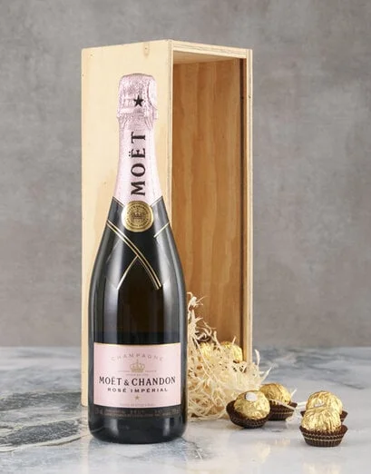 Magical Moet Rose Crate - Product image