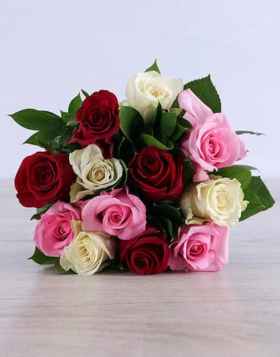 Mixed Roses in White Craft Paper - Product image
