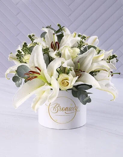 Personalised Snow White Blooms In Box - Product image
