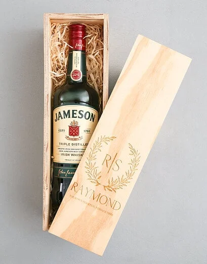 Personalised Wreath Jameson Crate - Product image