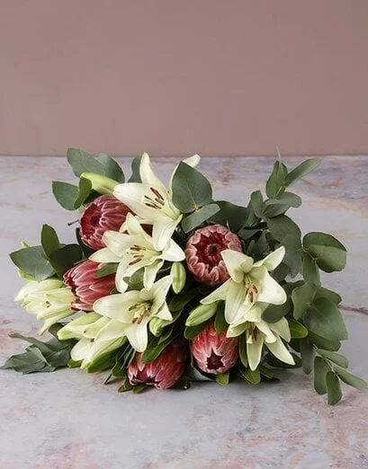Pretty Protea Bouquet - Product image