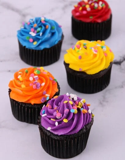Radiant Rainbow Cupcakes - Product image