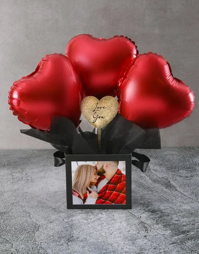 Red Heart Balloon Love Celebration Set - Product image