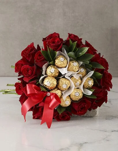 Red Roses and Ferrero Bouquet - Product image