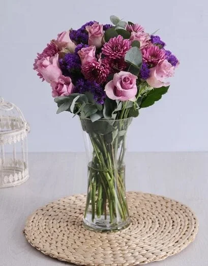 Roses & Sprays in Clear Flair Vase - Product image