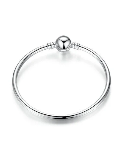 Round Charm Silver Loop Bracelet