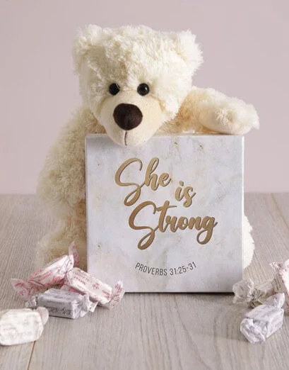 She Is Strong Nougat Gift Box - Product image