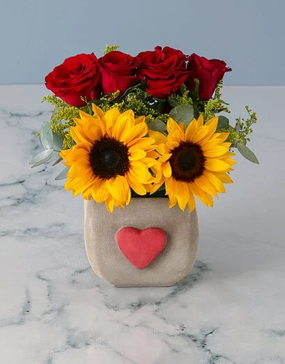 Sunflower and Red Rose Delight - Product image