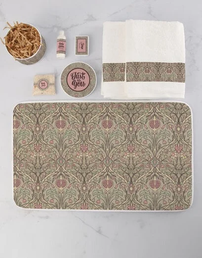 Vintage Pink Towel And Mat Set - Product image