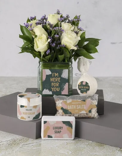 White Roses Indulgence Hamper - Product image